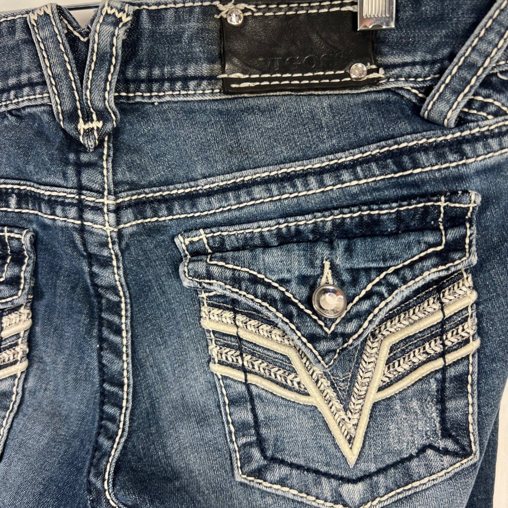 The New York Capri Jeans Womens Size 5 6 Stretch Distressed‎ Embellished Pockets